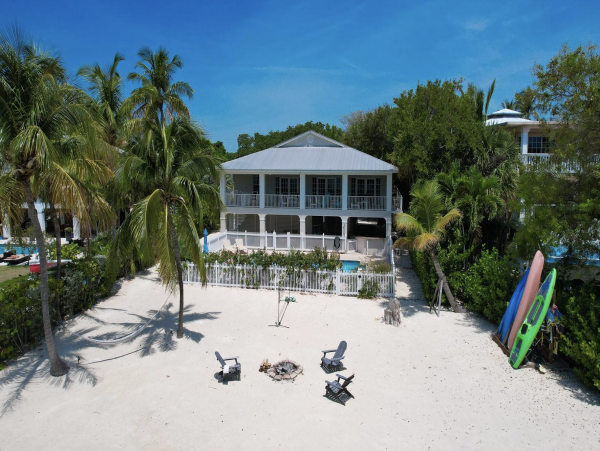 Islamorada 3 Bedroom Beach Vacation Pool Home Sleeps 8
